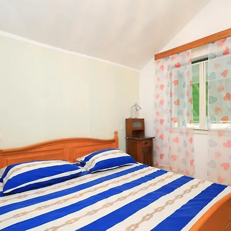 Διαμέρισμα By The Sea Vinisce, Trogir - 13648